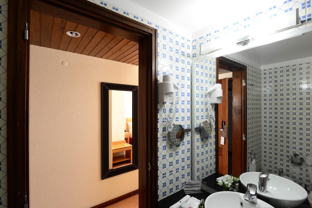 Dom Nuno Hotel 3*