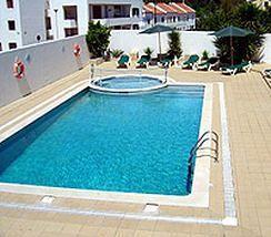 Dom Nuno Hotel 3*